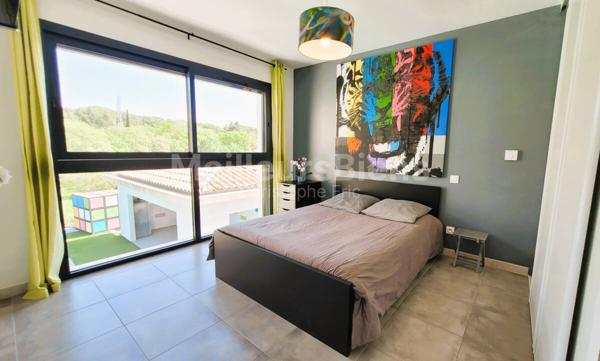 Propriété contemporaine à VENTABREN 360m² Maison, bureaux, appartement, garages