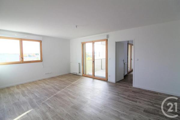 Appartement F4 à vendre  4 pièces - 76 m 2   REIMS  - 51