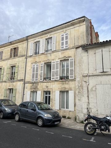 Immeuble à vendre |  Saint-Jean-d'Angély |  177 m²