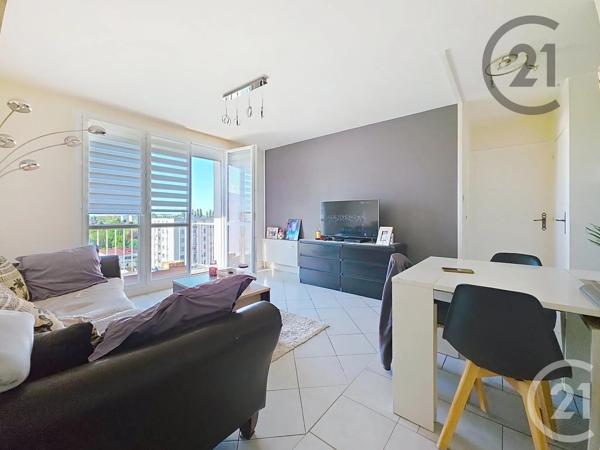 Appartement à vendre  4 pièces - 77 m 2   ST ANDRE LES VERGERS  - 10