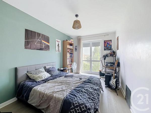 Appartement à vendre  4 pièces - 77 m 2   ST ANDRE LES VERGERS  - 10