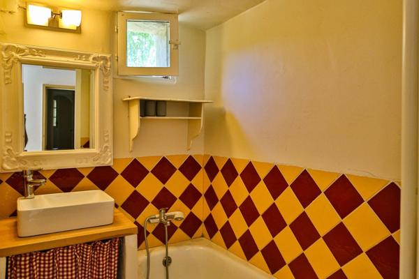 Vente Maison de luxe Céreste 15 Pièces 220 m²