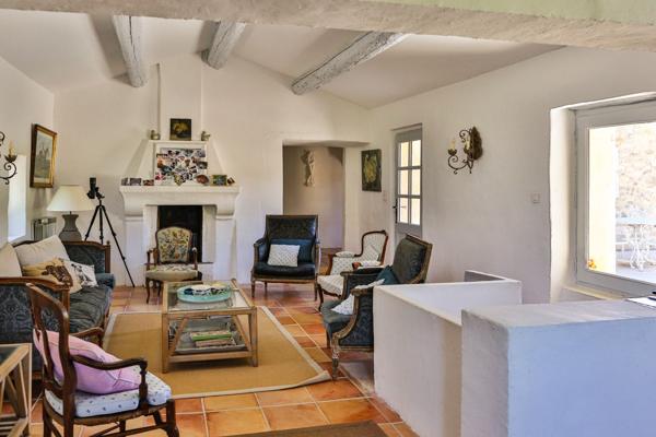 Vente Maison de luxe Céreste 15 Pièces 220 m²
