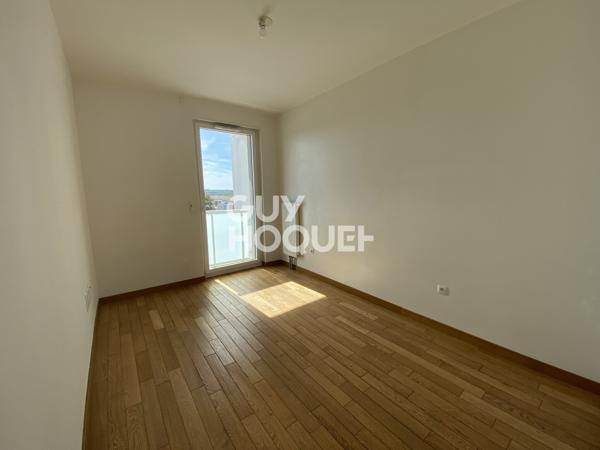 A LOUER - REIMS SECTEUR FAC DE LETTRES FRAIS D'AGENCE OFFERTS.