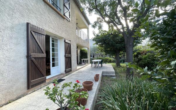 Maison à vendre    5 pièces •  Toulon