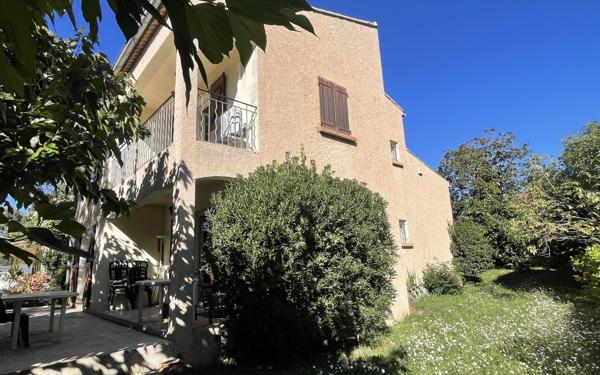 Maison à vendre    5 pièces •  Toulon