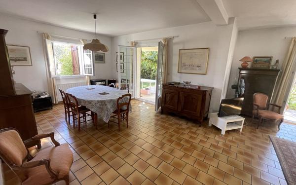 Maison à vendre    5 pièces •  Toulon