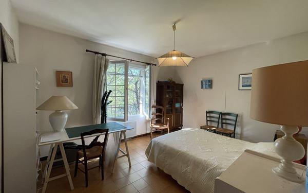 Maison à vendre    5 pièces •  Toulon