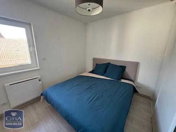 Appartement à louer 2 pièces 37.6m² Saint-Genis-Pouilly (01630)