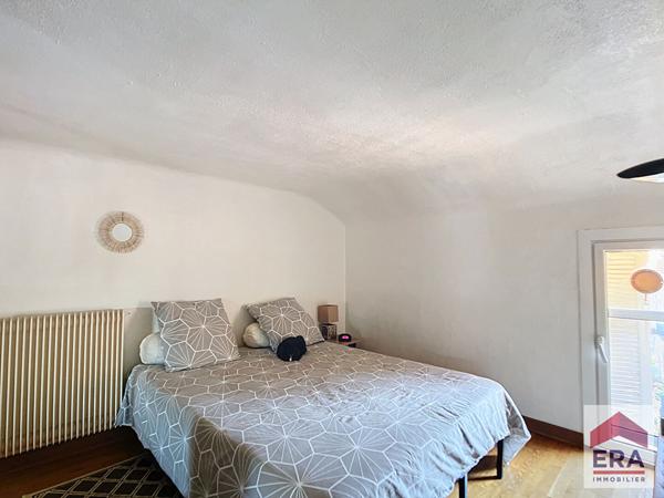 A VENDRE : Maison individuelle mitoyenne secteur Chutes-Lavie 13013  Marseille