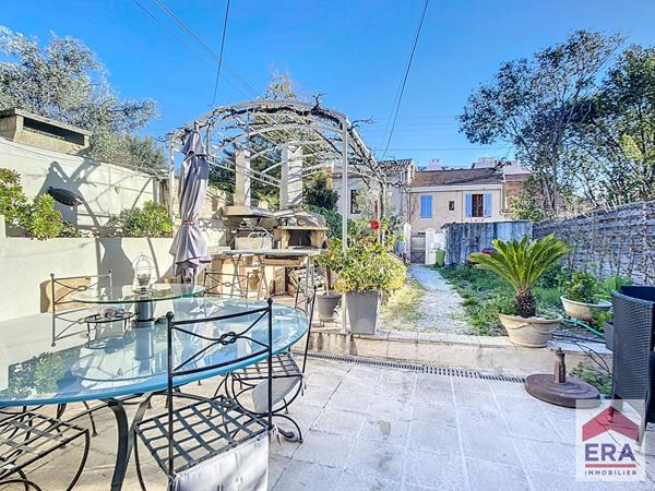 A VENDRE : Maison individuelle mitoyenne secteur Chutes-Lavie 13013  Marseille