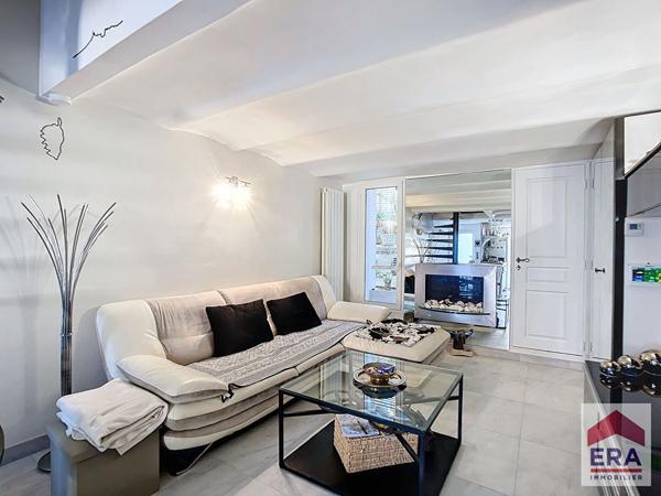 A VENDRE : Maison individuelle mitoyenne secteur Chutes-Lavie 13013  Marseille