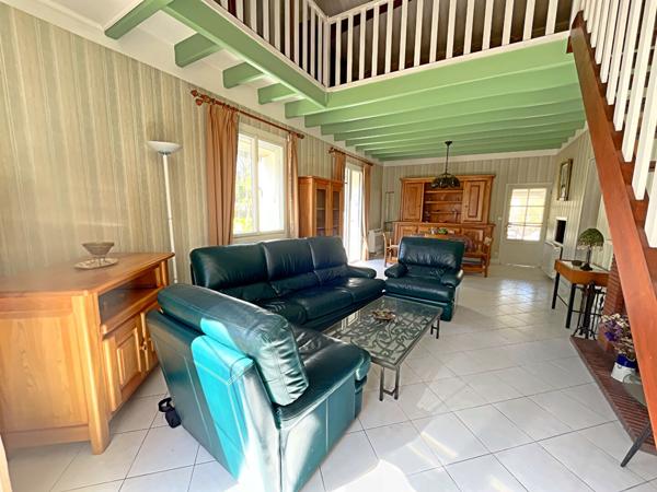 Maison Meschers Sur Gironde 7 pièce(s) 219 m2 Meschers sur gironde