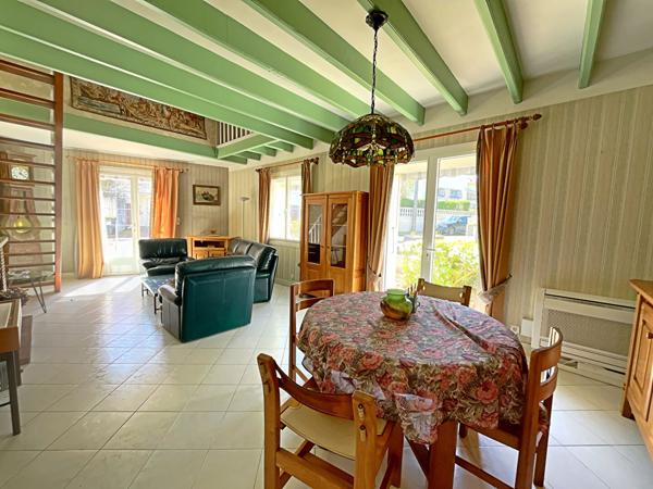 Maison Meschers Sur Gironde 7 pièce(s) 219 m2 Meschers sur gironde