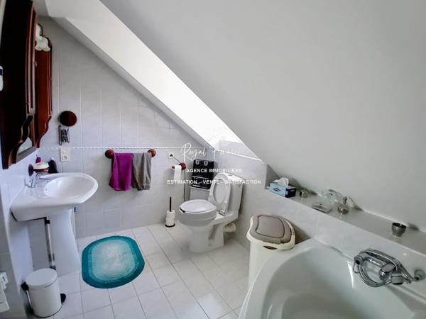 Vue sur la campagne, venez poser vos valises dans cette charmante maison familiale