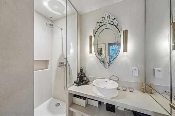 Vente Appartement de luxe Neuilly-sur-Seine 5 Pièces 140 m²