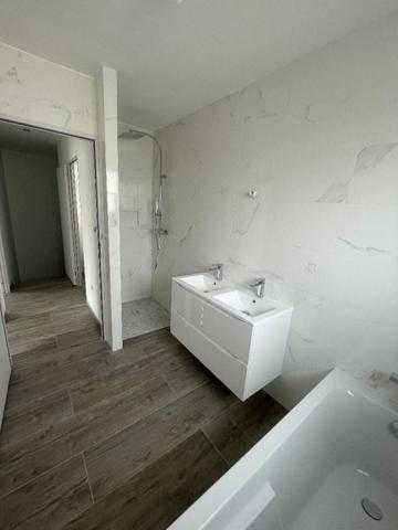 Maison La Roche De Glun 4 pièce(s) 110 m2