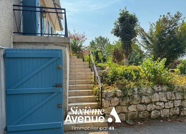 Maison 6 pièces 216 m2