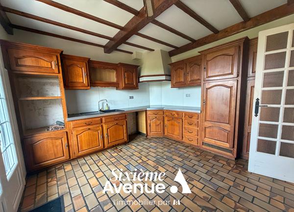 Maison 6 pièces 216 m2