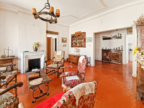SAINT-VICTOR 135 m² de caractère avec vue exceptionnelle sur l'Abbaye