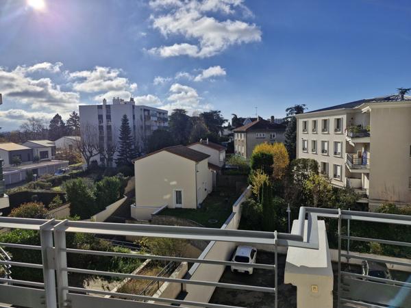 BRON CENTRE T4 DE 100 m²