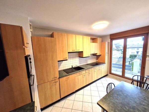 BRON CENTRE T4 DE 100 m²