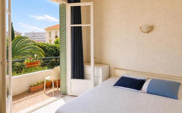 Appartement à vendre    2 pièces • 41,57 m2 Nice