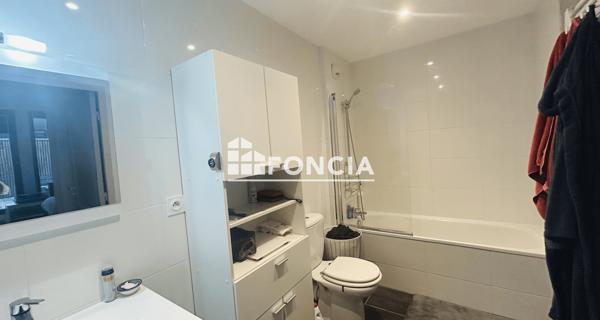 À vendre Appartement 2 pièces 64 m² - Bordeaux 33000