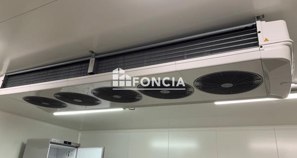 À vendre Local commercial 500 m² - Niort 79000