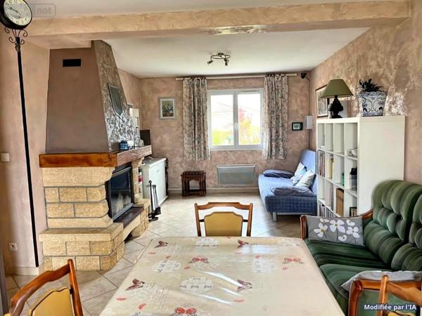 Maison à vendre à Villieu-Loyes-Mollon dans l'Ain (01800), ref : 01067-940