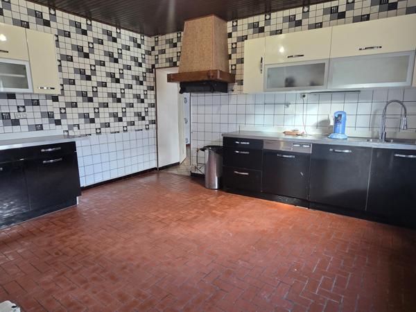 Grande maison de campagne