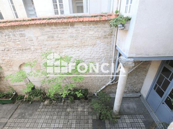 À vendre Studio 21.49 m² - Rochefort 17300