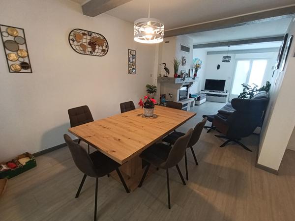 Vente
                Maison122 m² - 6 Pièces -
                    ESCATALENS (82700)