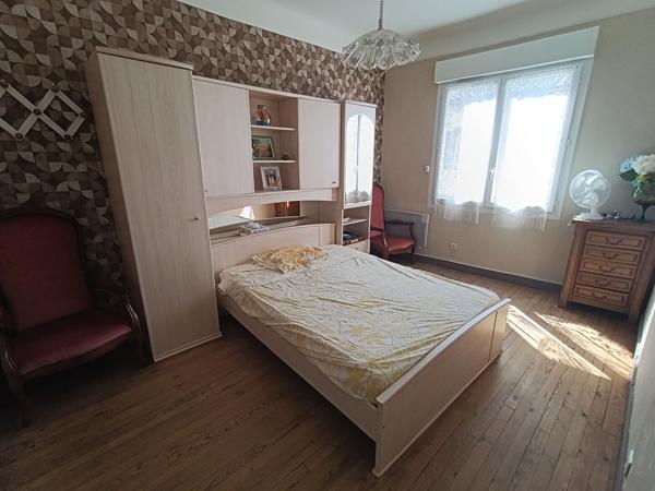 Vente
                Maison122 m² - 6 Pièces -
                    ESCATALENS (82700)