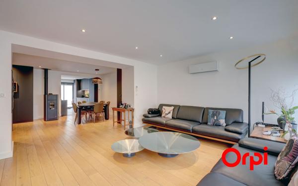 Maison à vendre    6 pièces • 158 m2 Sainte-Foy-lès-Lyon