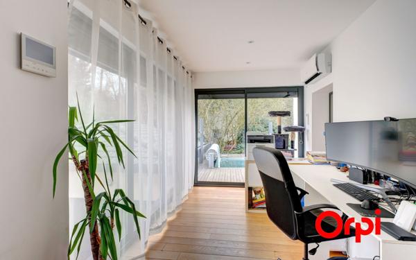 Maison à vendre    6 pièces • 158 m2 Sainte-Foy-lès-Lyon