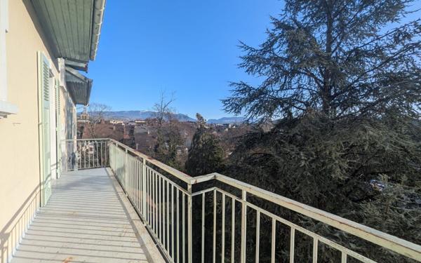 Appartement à louer    4 pièces • 98,37 m2 Rumilly