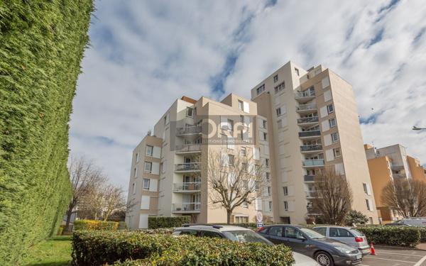 Appartement à vendre    2 pièces • 54 m2 Neuilly-sur-Marne
