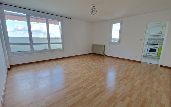 Appartement à vendre    2 pièces • 54 m2 Neuilly-sur-Marne