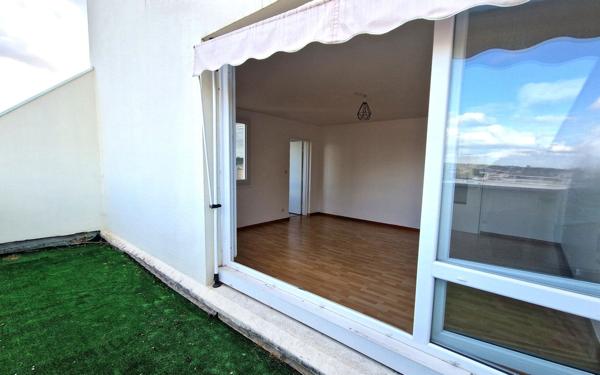 Appartement à vendre    2 pièces • 54 m2 Neuilly-sur-Marne