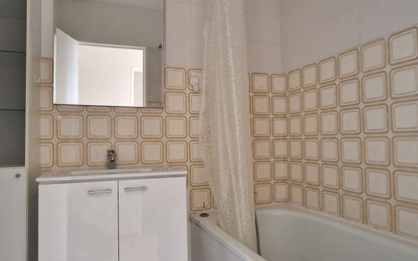 Appartement à vendre    2 pièces • 54 m2 Neuilly-sur-Marne