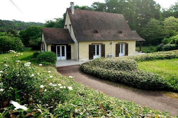 Maison 182 000 € Saint-Astier 5 p 100 m² DPE C