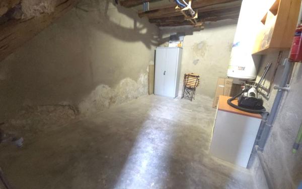 Maison à louer    2 pièces •  Régusse