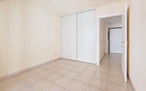 Appartement à vendre    2 pièces • 48,97 m2 Saint-Raphaël