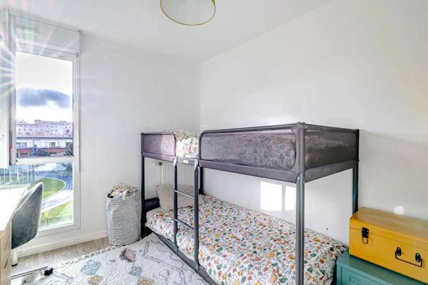 Appartement à vendre 4 pièces GENNEVILLIERS (92)