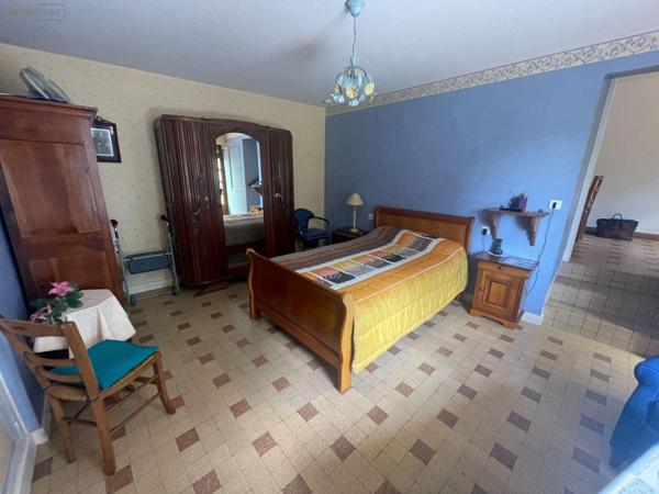 Maison à vendre à Javron-les-Chapelles en Mayenne (53250), ref : 539