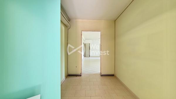 Plateau de 69 m² à aménager avec terrasse – Aux Assions (07140)
