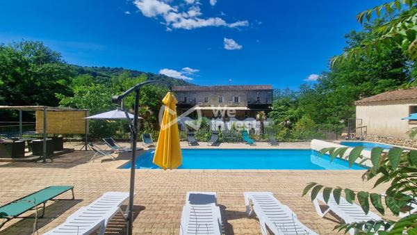 Plateau de 69 m² à aménager avec terrasse – Aux Assions (07140)