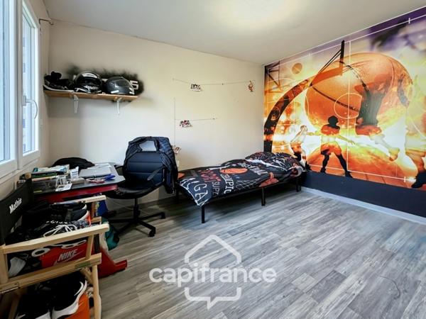 Maison à vendre 8 pièces DAVEZIEUX (07)