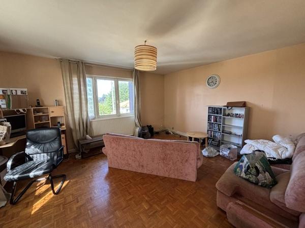 Maison à vendre |  Châlus |  8 pièces | 153 m²